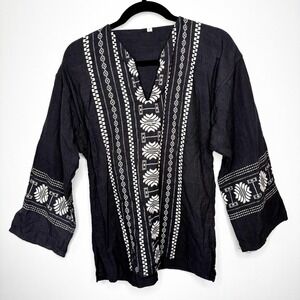 Vintage Guatemalan Embroidered Tunic Top Unisex Size M Charcoal‎ Gray White